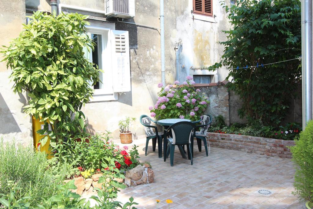 Apartments Santin Rovinj Exterior photo