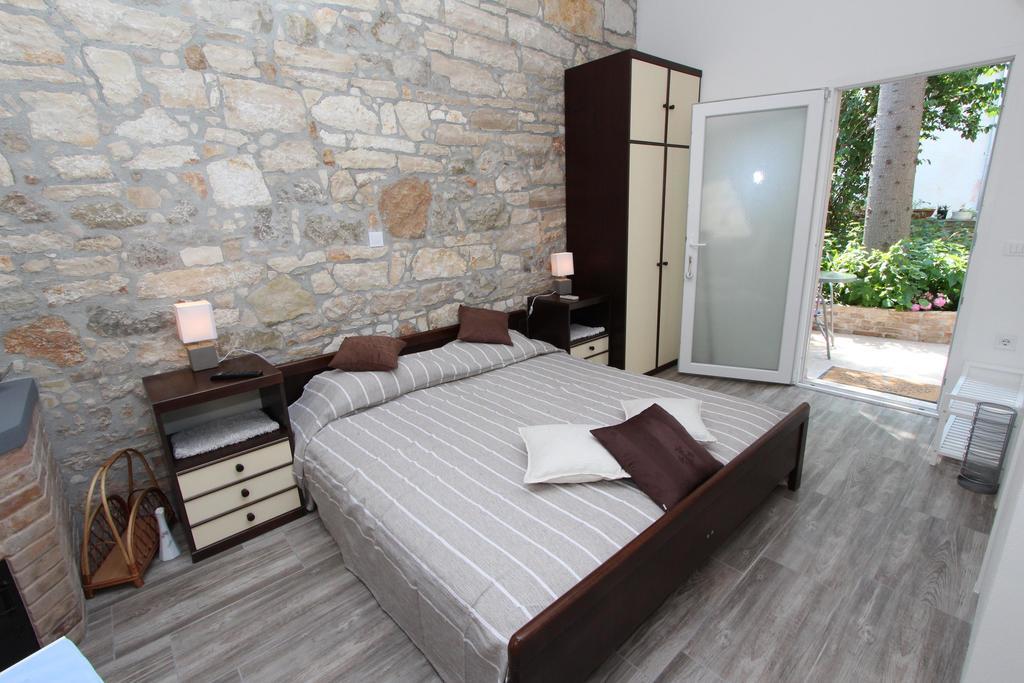 Apartments Santin Rovinj Exterior photo