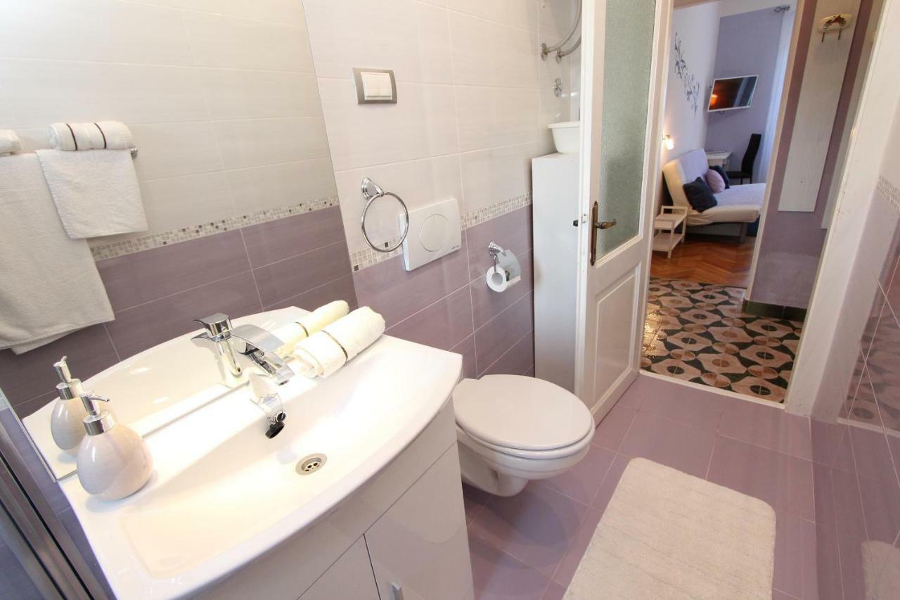 Apartments Santin Rovinj Exterior photo